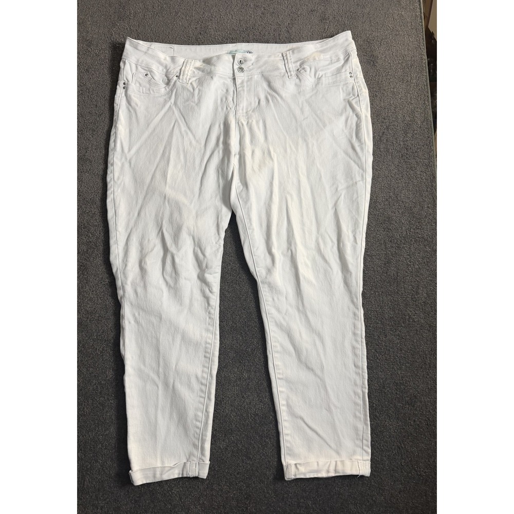 YMI WannaBettaButt White Cropped Skinny Jeans Plus Size 20 Stretch Cuffed Hem